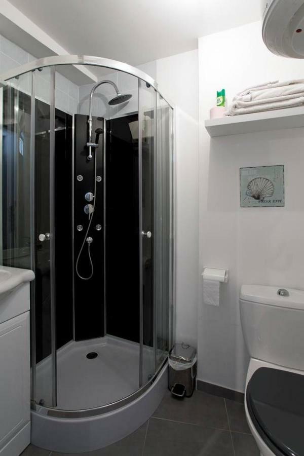 Studio Typique Et Cosy Climatise. Arles Dış mekan fotoğraf