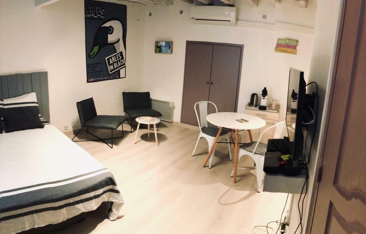Studio Typique Et Cosy Climatise. Arles Dış mekan fotoğraf